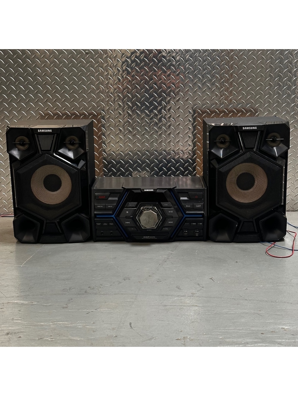 Samsung MX-JS5000 Giga Sound 1600W Stereo w/ 2 Speakers